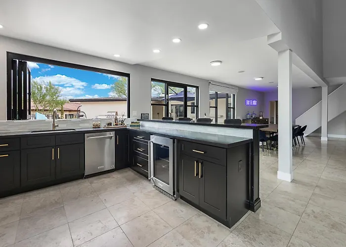 Holiday home Luxury Manor With Pool, Spa, Pickleball, Views, Golf Scottsdale